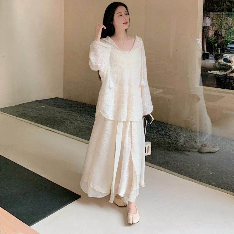 透かし編みニットパーカー